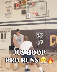 保罗携手亨德森小乔丹领衔群星激战 全能控卫突破远投尽显统治力