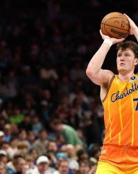 NBA彩经：马刺击退湖人 勇士擒雄鹿 开拓者力阻火箭 尼克斯胜快船